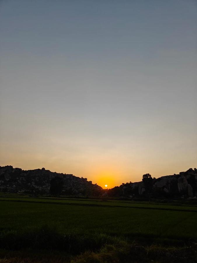 The Sundown Hampi Hotel Екстериор снимка