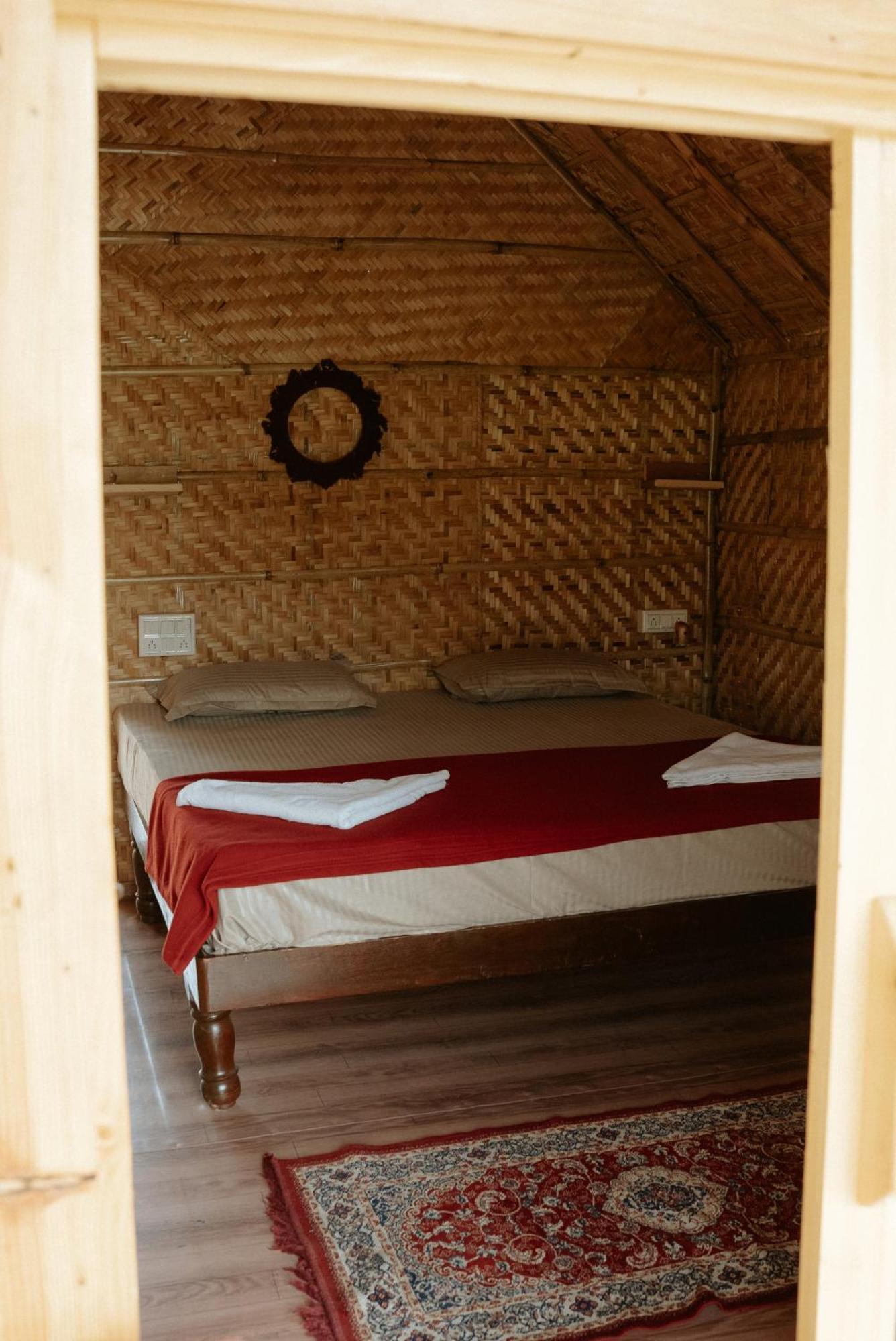The Sundown Hampi Hotel Екстериор снимка