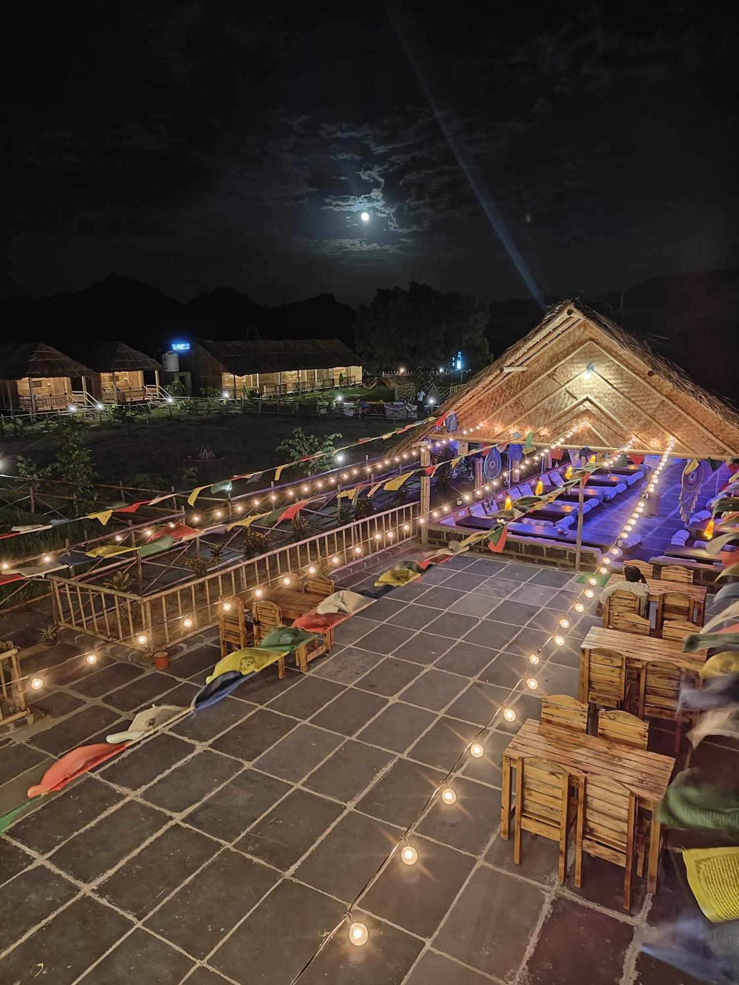 The Sundown Hampi Hotel Екстериор снимка